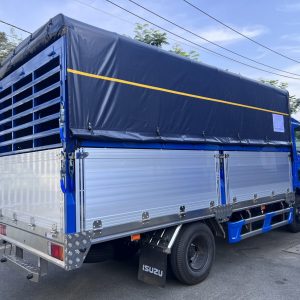Isuzu Qkr210 Thung Mui Bat